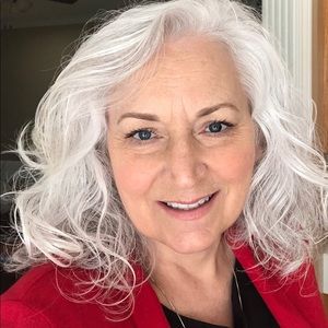 Meet your Posher, Pam